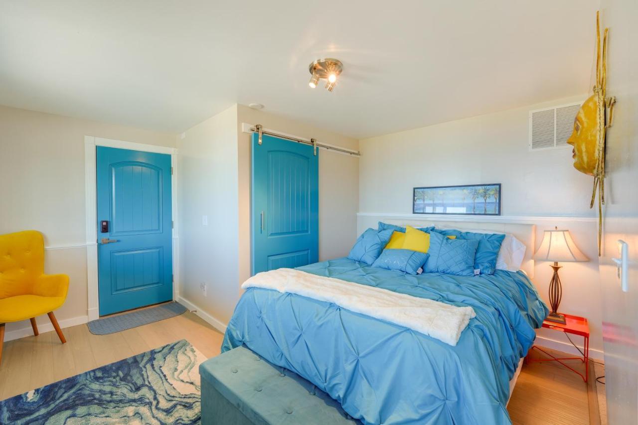 Stunning Home In Coupeville With Deck And Beach Access 外观 照片